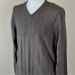 Turnbury Men’s XL 100% Extra Fine Merino Wool Brown V Neck Cable Knit Sweater